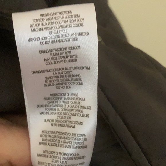 Calvin Klein puffy winter coat, size M - Picture 7 of 7